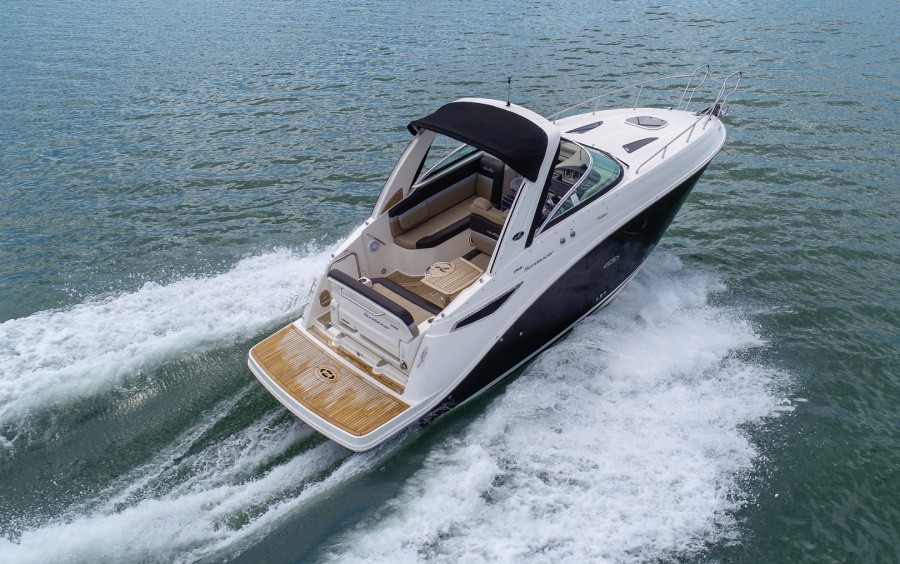 Sea Ray Sundancer 265: готов к немедленной доставке в Черногорию