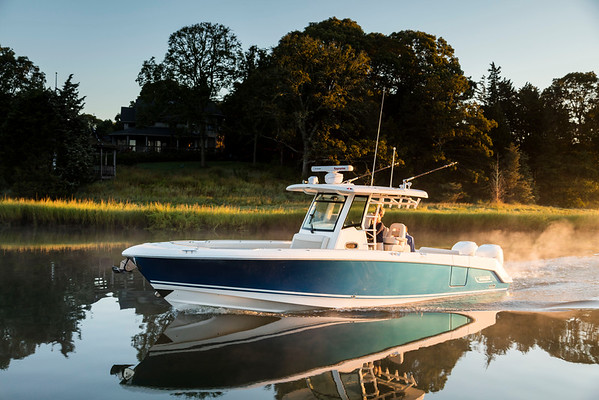 Boston Whaler 330 Outrage фото 1.2