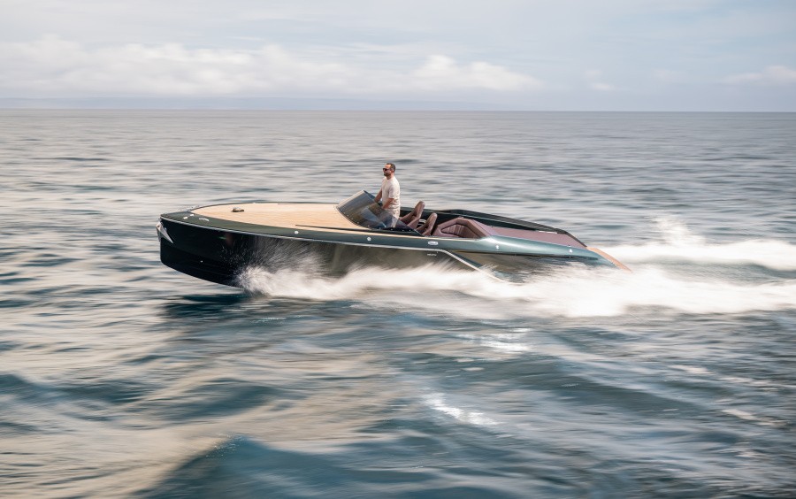 Frauscher X Porsche 850 Fantom: доступен к доставке в Черногорию