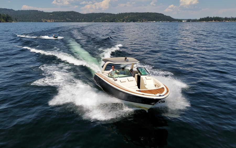 Катер Chris-Craft Launch 35 GT: все, что нужно
