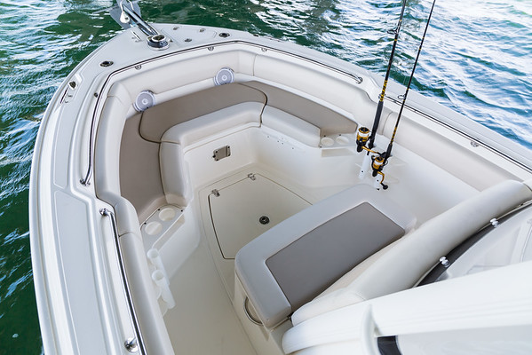 Boston Whaler 230 Outrage фото 1.1