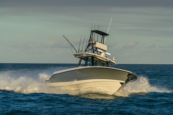 Boston Whaler 360 Outrage фото 1.6