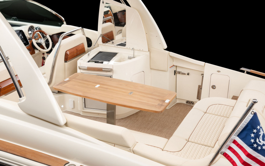 Chris-Craft Launch 31 GT SURF фото 2.4