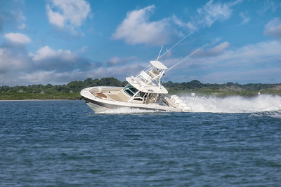 Boston Whaler 380 Outrage фото 1.8