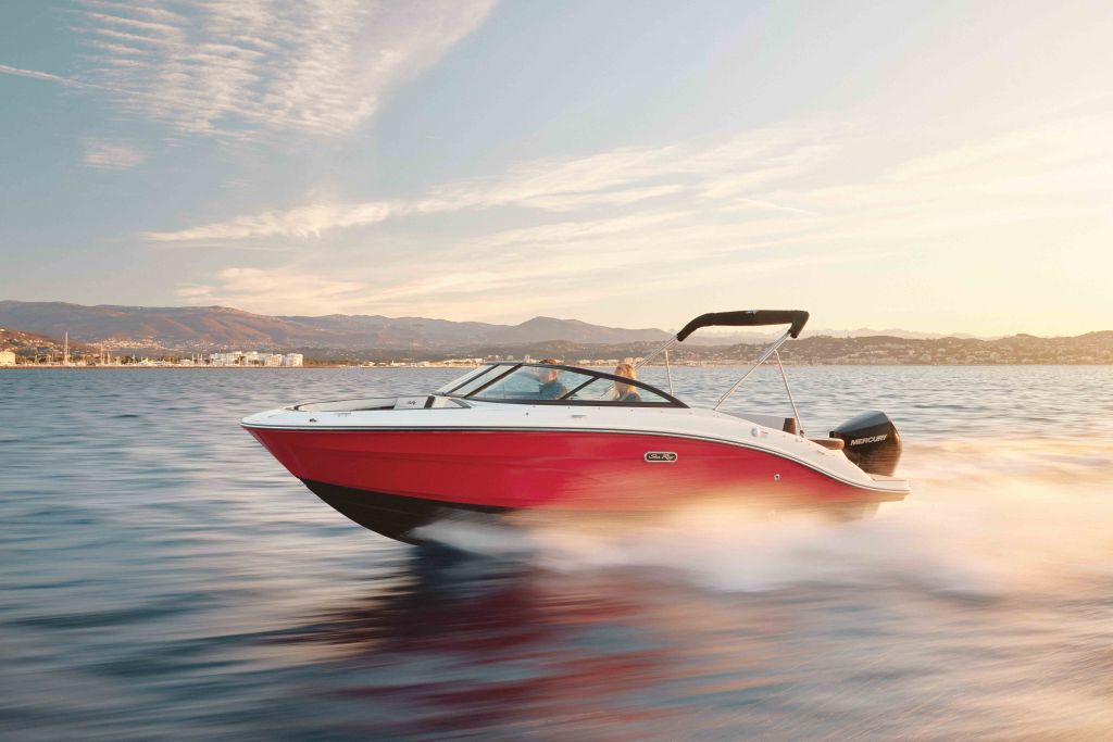 2024-SPX-210-Outboard-SPO210-running-port-bow-three-quarter-04610_11zon.jpg