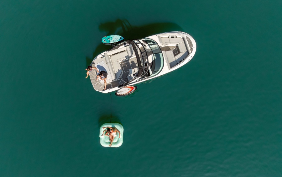 Sea Ray 230 SDX Surf Sea Ray 230 SDX Surf