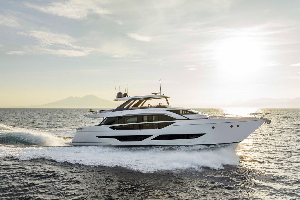 Feretti Yachts 860 1.jpg Feretti Yachts 860 1.jpg