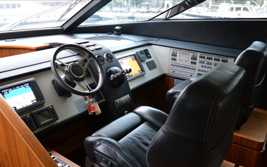 Fairline Squadron 78 - 2012 фото 1.9