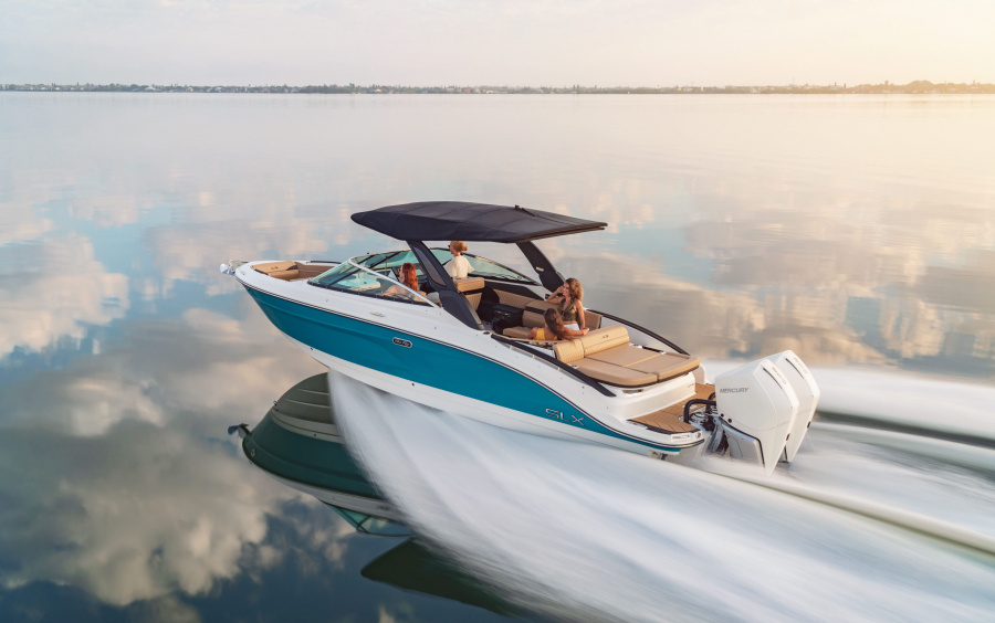 Sea Ray SLX 280 OB фото 1.8