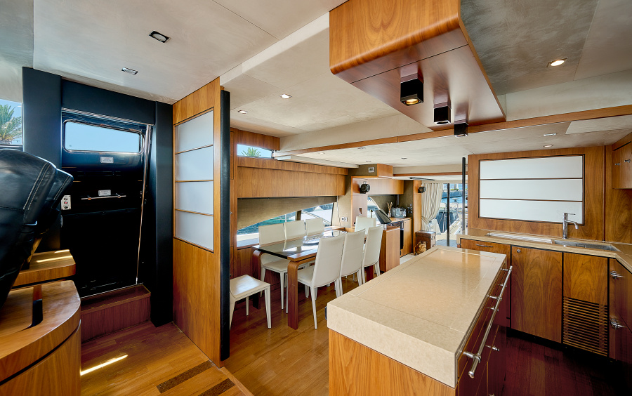 Fairline Squadron 78 - 2012 фото 2.12