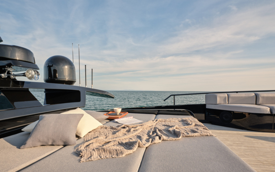 AB YACHTS 110 фото 1.25