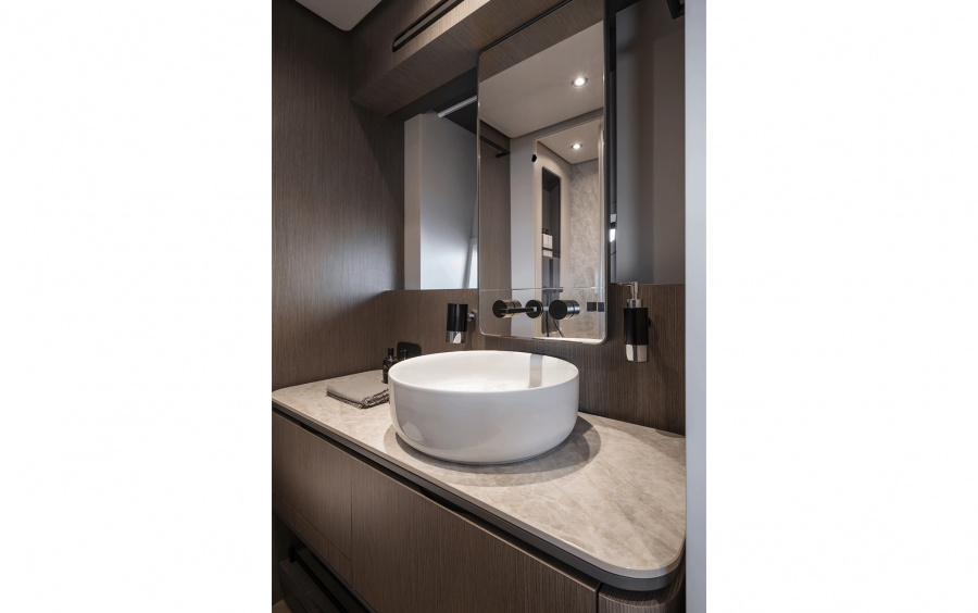 Ferretti Yachts 720 #54 фото 2.30