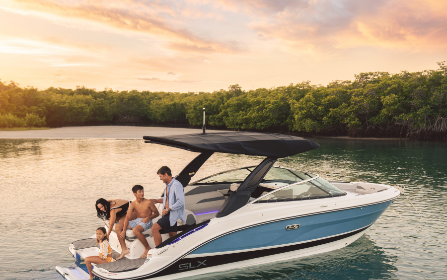 Sea Ray SLX 260 фото 1.1