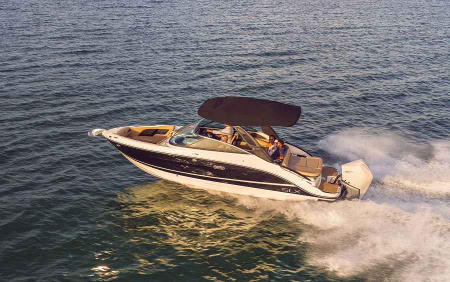 Sea Ray SLX 260 OB фото 1.1