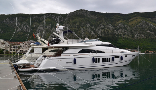 Fairline Squadron 78 - 2012