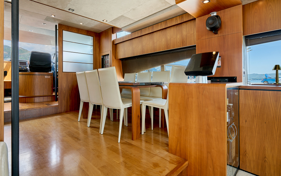Fairline Squadron 78 - 2012 фото 2.8