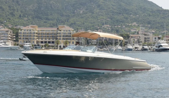 Chris-Craft Corsair 28