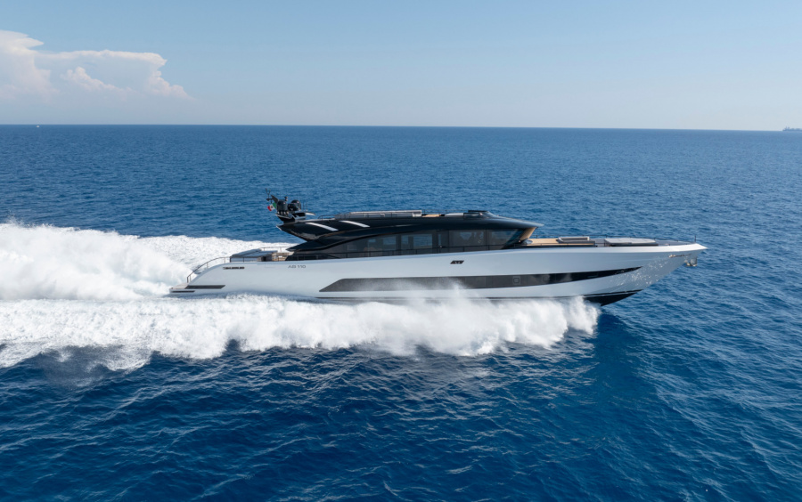 AB YACHTS 110 фото 1.3