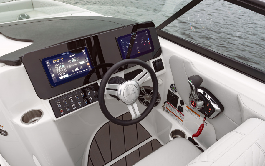 Sea Ray SDX 270 Serf фото 1.4