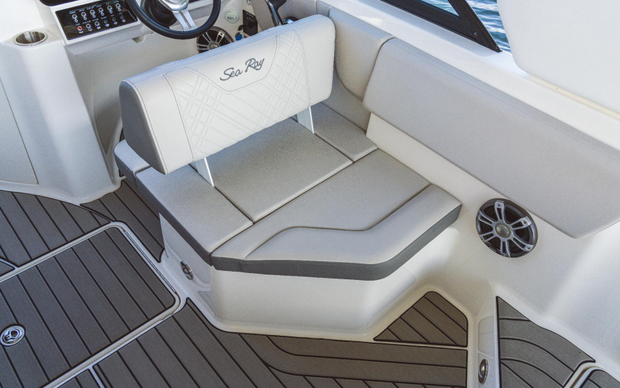 Sea Ray  230 SDX OB фото 1.4