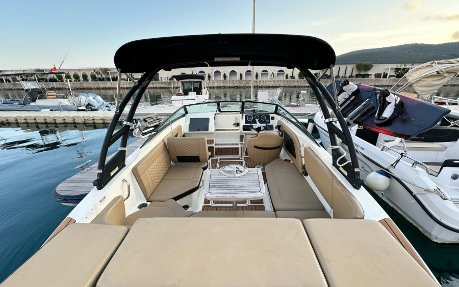 Sea Ray 230 SunSport - 2021 фото 1.4