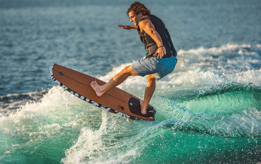 Sea Ray SLX 260-Surf фото 1.1