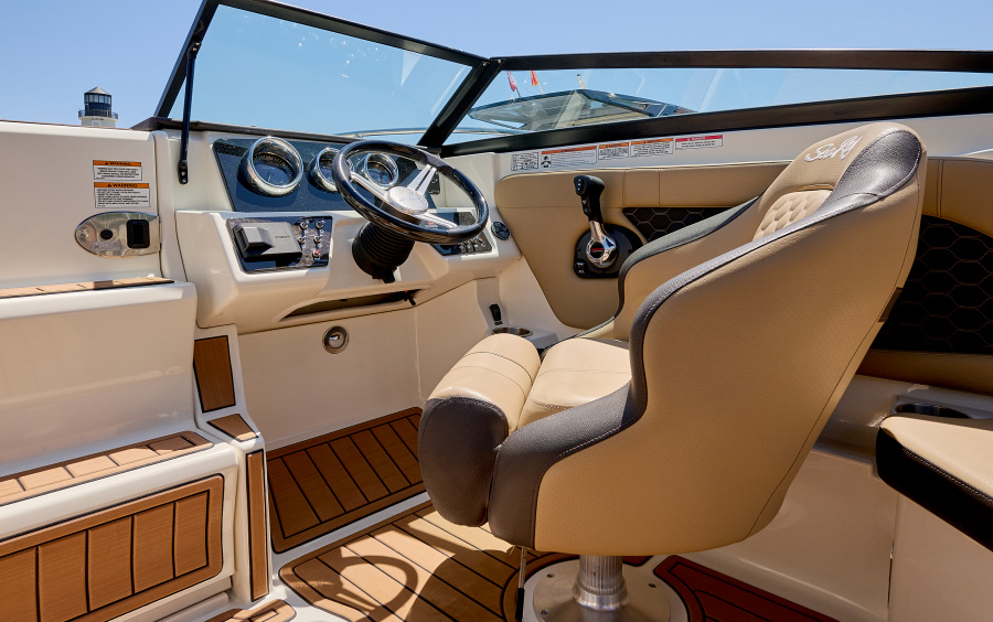 Sea Ray  230 SunSport - 2021 фото 1.5