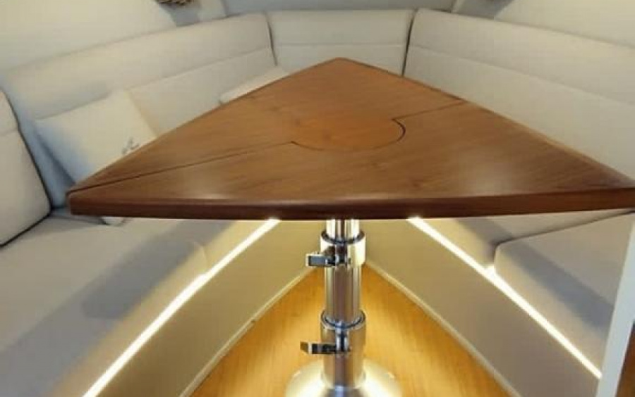 Sea Ray  Sundancer 320 - 2020 фото 1.17