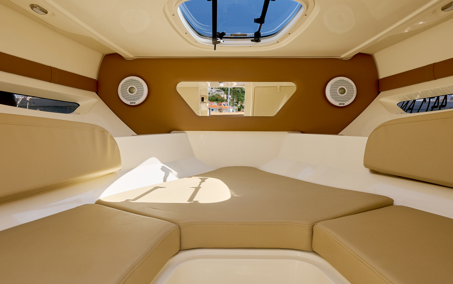 Sea Ray  230 SunSport - 2021 фото 1.3