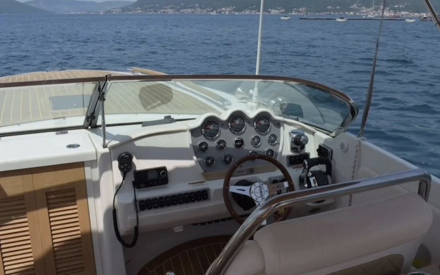 Chris-Craft Corsair 28 фото 1.3