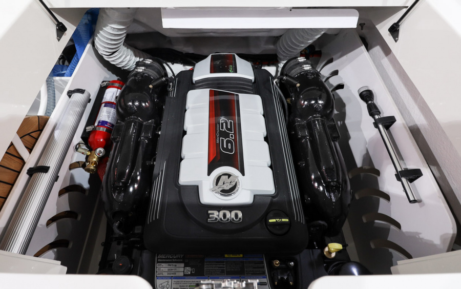 Sea Ray 230 SPX/488 фото 1.1
