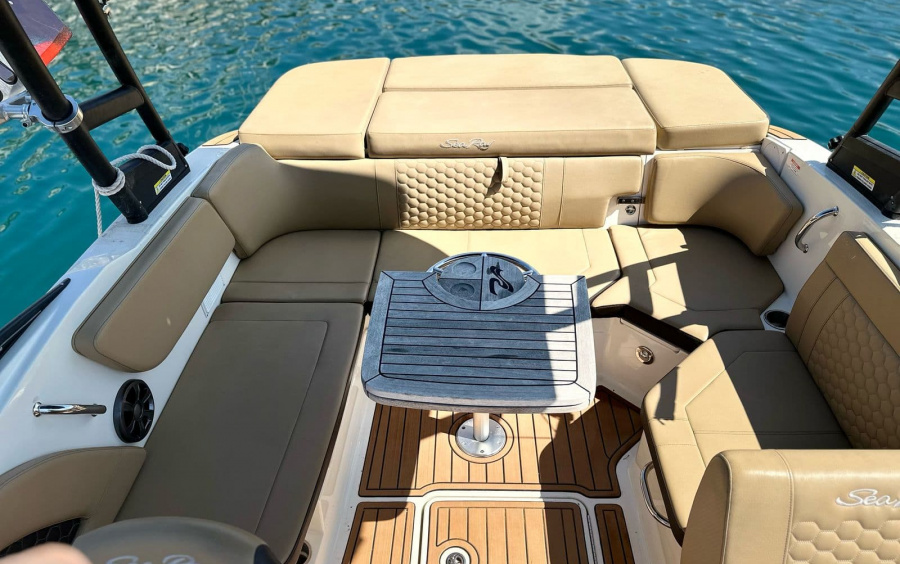 Sea Ray 230 SunSport - 2021 фото 1.8