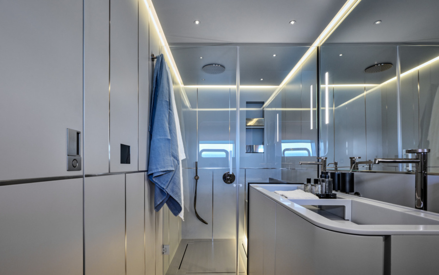 AB YACHTS 110 фото 1.20