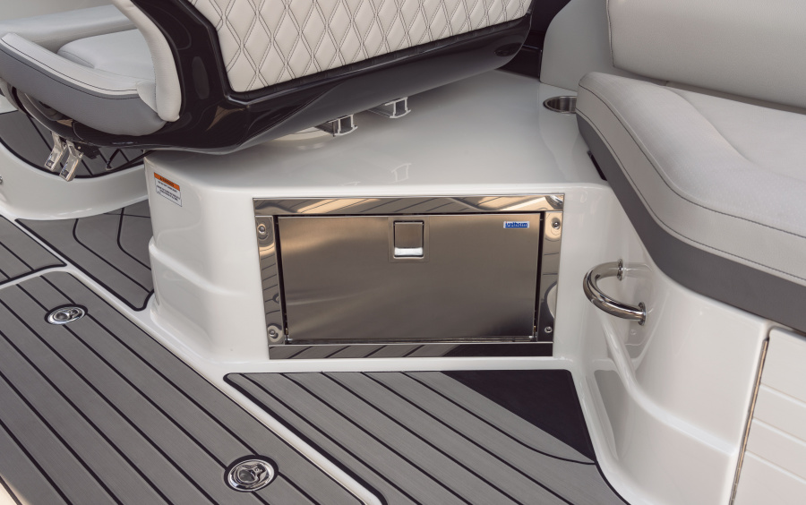 Sea Ray SLX 280 фото 1.4