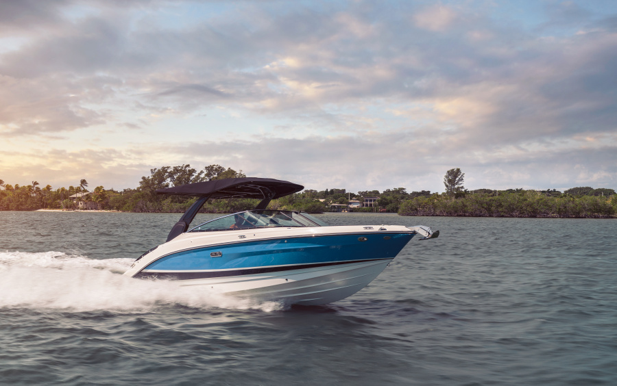 Sea Ray SLX 260 фото 1.3