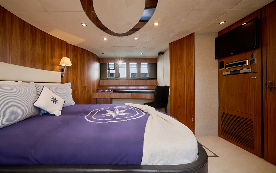Fairline Squadron 78 - 2012 фото 2.33