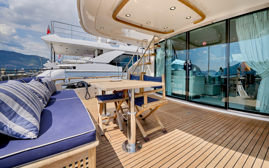Fairline Squadron 78 - 2012 фото 2.2