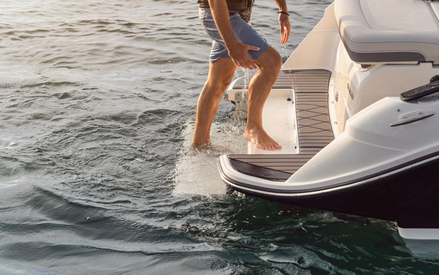 Sea Ray SLX 260-Surf фото 1.4
